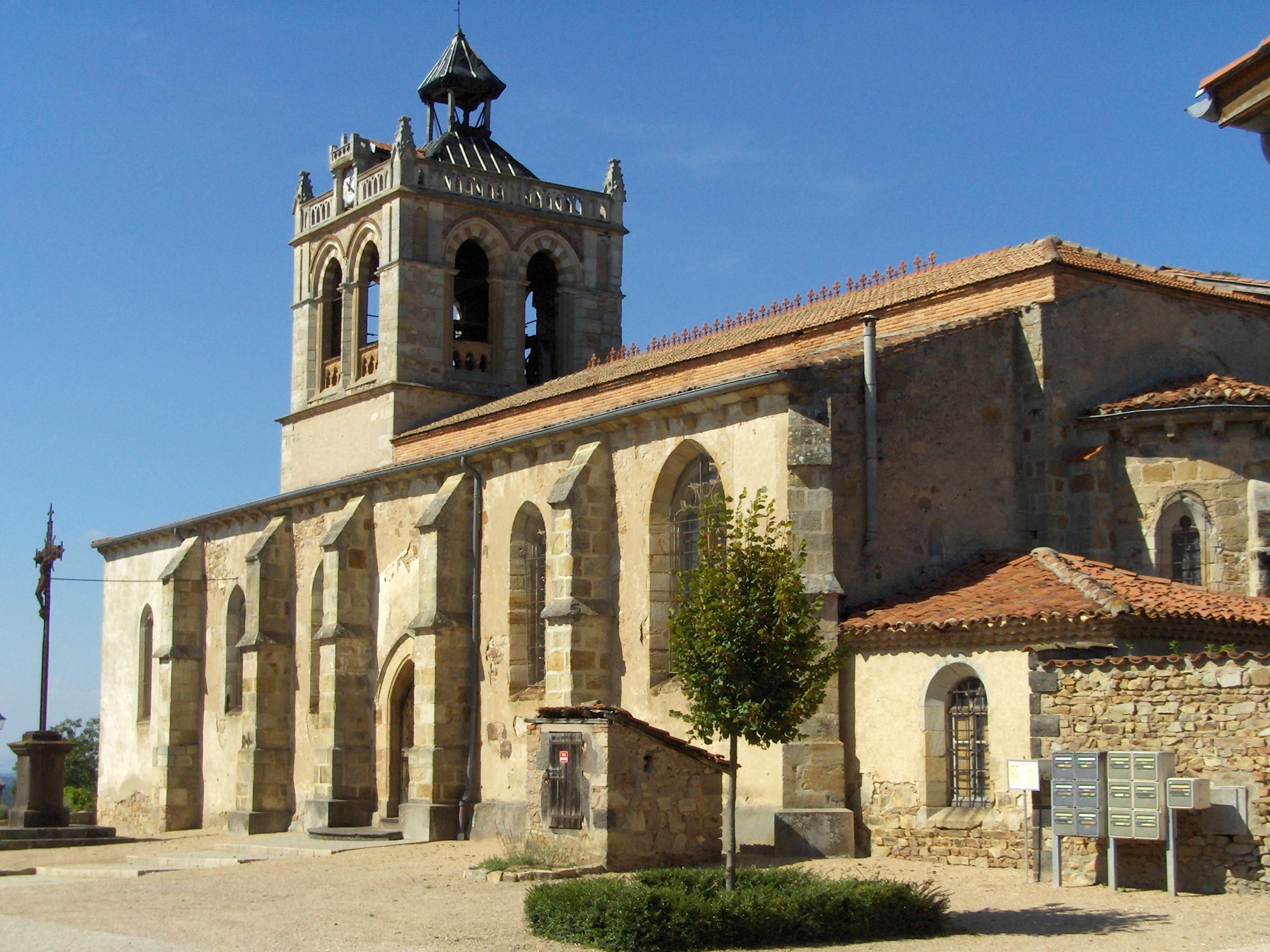 SERMENTIZON, Eglise
